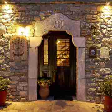 Hotel Atrapos Hotel Exterior