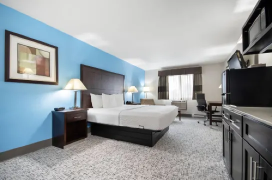 Baymont by Wyndham Marinette