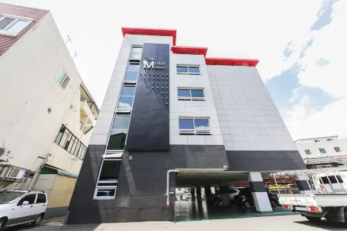 Haman the Moon Hotels in Haman-gun