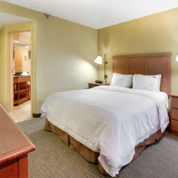 Pittsburgh Airport Inn and Suites