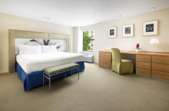 เดอะ ชอร์แฮม โรงแรมใกล้พิพิธภัณฑ์ศิลปะสมัยใหม่แห่งนิวยอร์ก