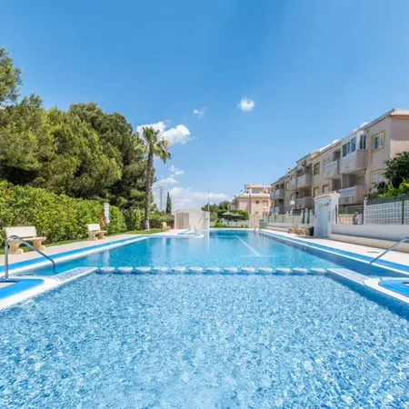 Ground floor apartment with terrace and pool