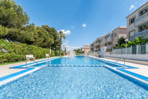 Ground floor apartment with terrace and pool - balcony