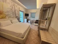 Pernice 77 Hotels in Marone