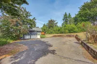5 Mi to Dtwn Tacoma: Modern Studio Retreat - Kitchen