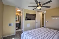 Stunning Oceanside Condo Walk to the Beach! - Apartments