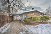 Quaint and Cozy Cottage 3 Mi to Palisade Wineries! - spa