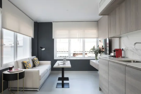 Dobo Madrid Las Torres Hotels near Estacion de Chamartin