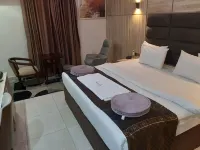 Pinnatech Suites Awka فنادق في 