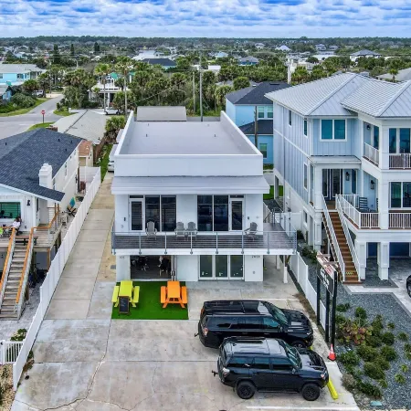 Ocean Front Flagler Beach Sleeps 5 People