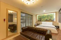Cheonho Hotel Gam