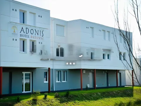 Adonis Hotel Bayonne