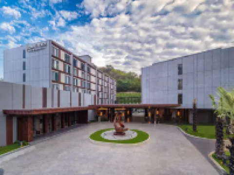 Crowne Plaza Labuan Bajo by IHG Hotels in Komodo