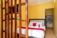 RedDoorz Near Kawah Putih Ciwidey