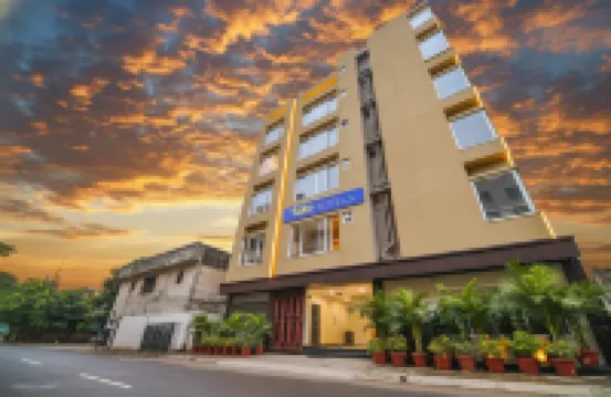 FabHotel Samotel - Nr Kolkata Airport 比丹納加爾酒店