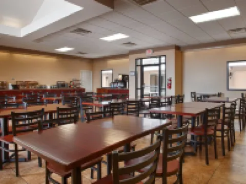 Quality Inn & Suites Hotels in Loyalsock Township