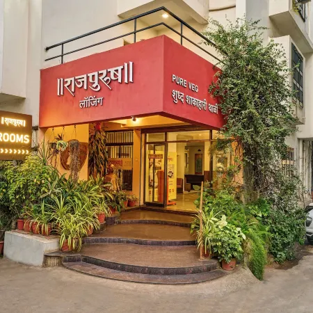 Hotel Rajpurush Отели в г. Колхапур