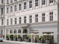House of Ble Hotels near Museumsquartier Metro Stop