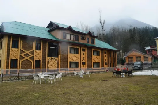 Hotel Lal Kothi Pahalgam