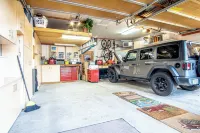 Cozy Ketchum Retreat - Pet Friendly!