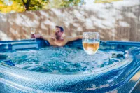Acorn Haus - spa