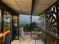 Cabane Treehouse Retreat with Mountain Views Hotéis em Beechmont