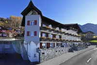 Hotel Oberland Hotels in 
