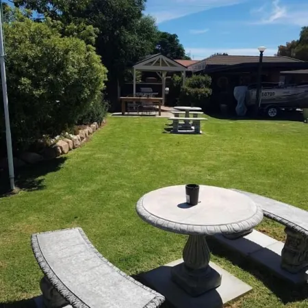 Coorrabin Motor Inn