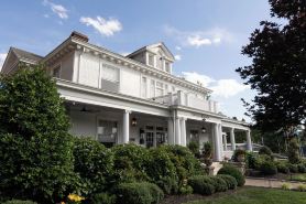 Pandora's Manor