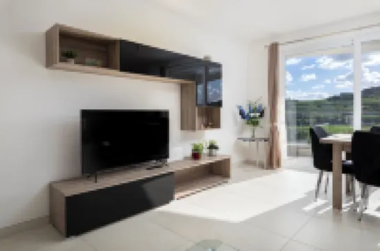 Sunlit Modern Home Country Views Xemxija