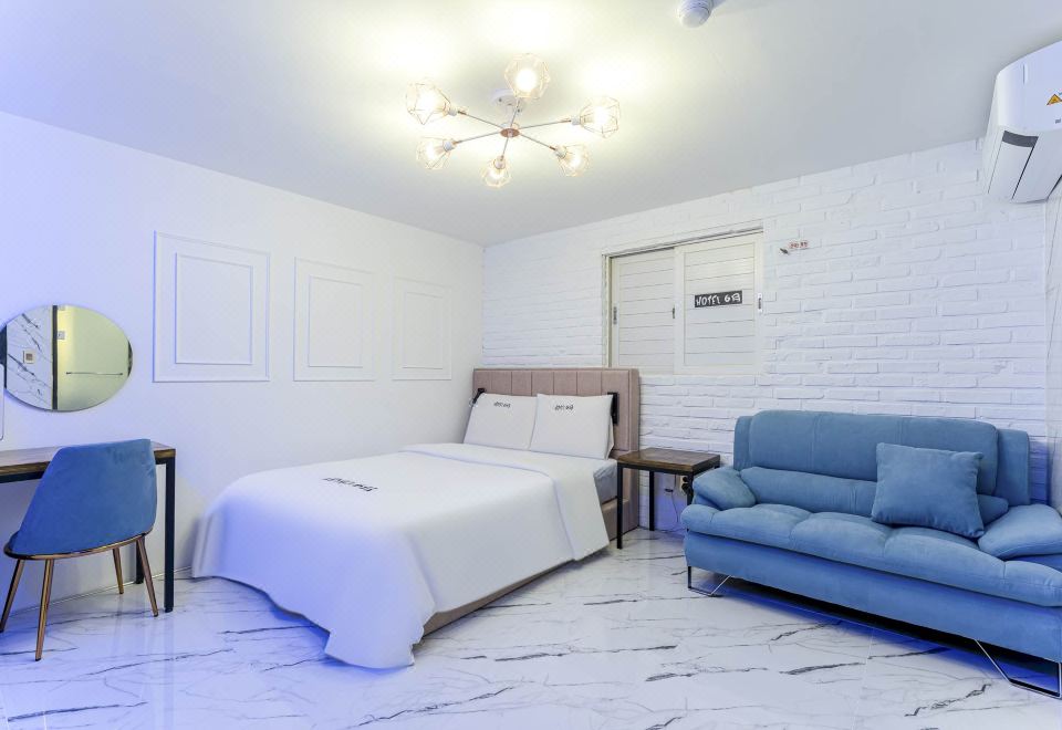 Cheonho Hotel June