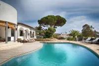 Casa de l’Albada - مسبح