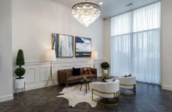 Landing Near Fort Worth Zoo & Botanic Garden