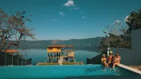 Equinoccio Hotel - Pools