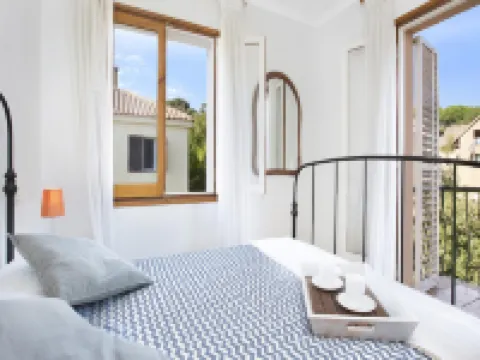 Cozy Villa for 10 Persons Hoteles en Blanes