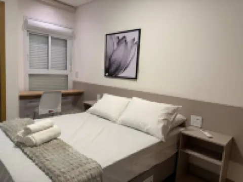 Apts in a Building With Pool and Gym - GRL