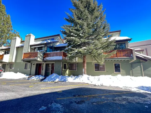 Mammoth Sierra Townhomes #18 Condo