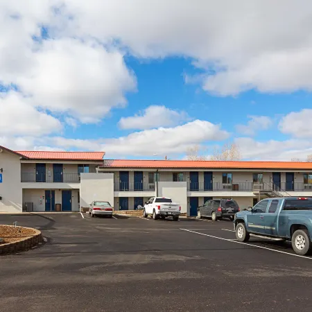Motel 6 Show Low, AZ
