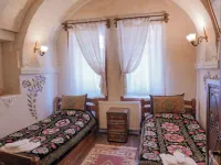 Kismet Cave House