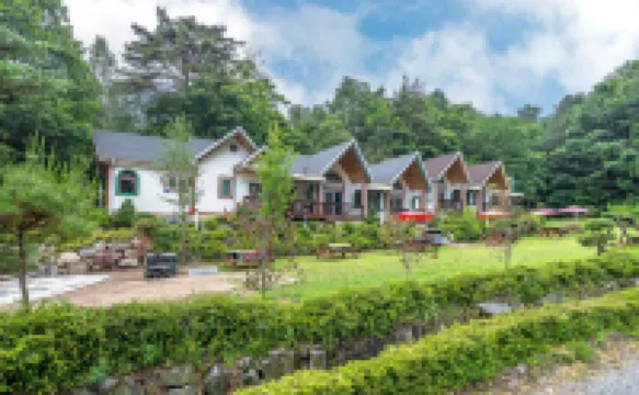 Pyeongchang Let's Go Pick the Stars Pension โรงแรมใกล้Lee Hyo-seok Culture Village