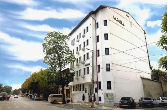 Avenue Parliament Old Town - Avenue Hotels Hotels near Sector 5