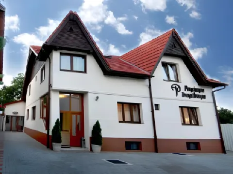 Pensiunea Transilvania Hotel di 