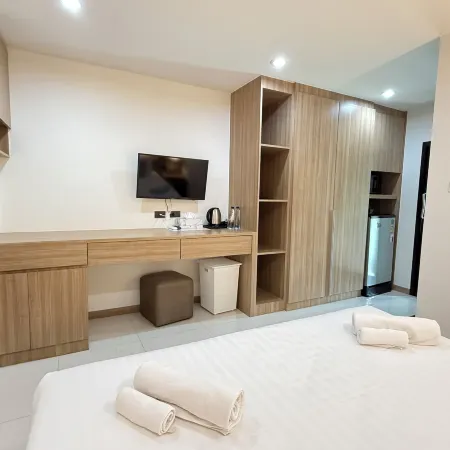 Love Rawai Hotel