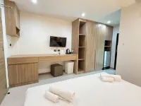 โรงแรมเลิฟราไวย์