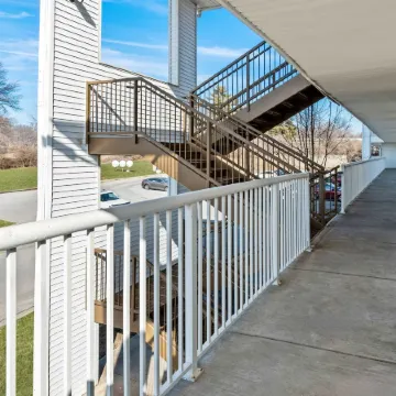 Birch Hill Suites Kansas City - Independence