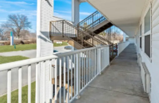 Birch Hill Suites Kansas City - Independence