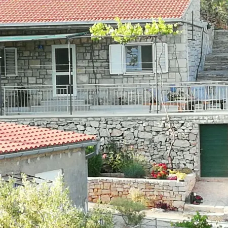 House Isabella