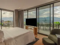 Wake BioHotel - Pools