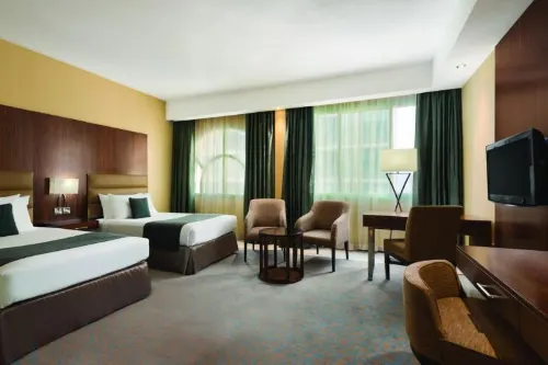 Howard Johnson by Wyndham Abu Dhabi - 3 estrellas