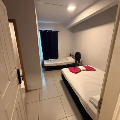 Cerrado hostel Hôtels à proximité de : Praça Cívica